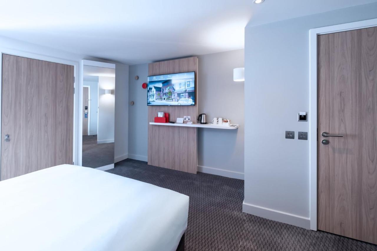 Holiday Inn Express - Fleet By Ihg ภายนอก รูปภาพ