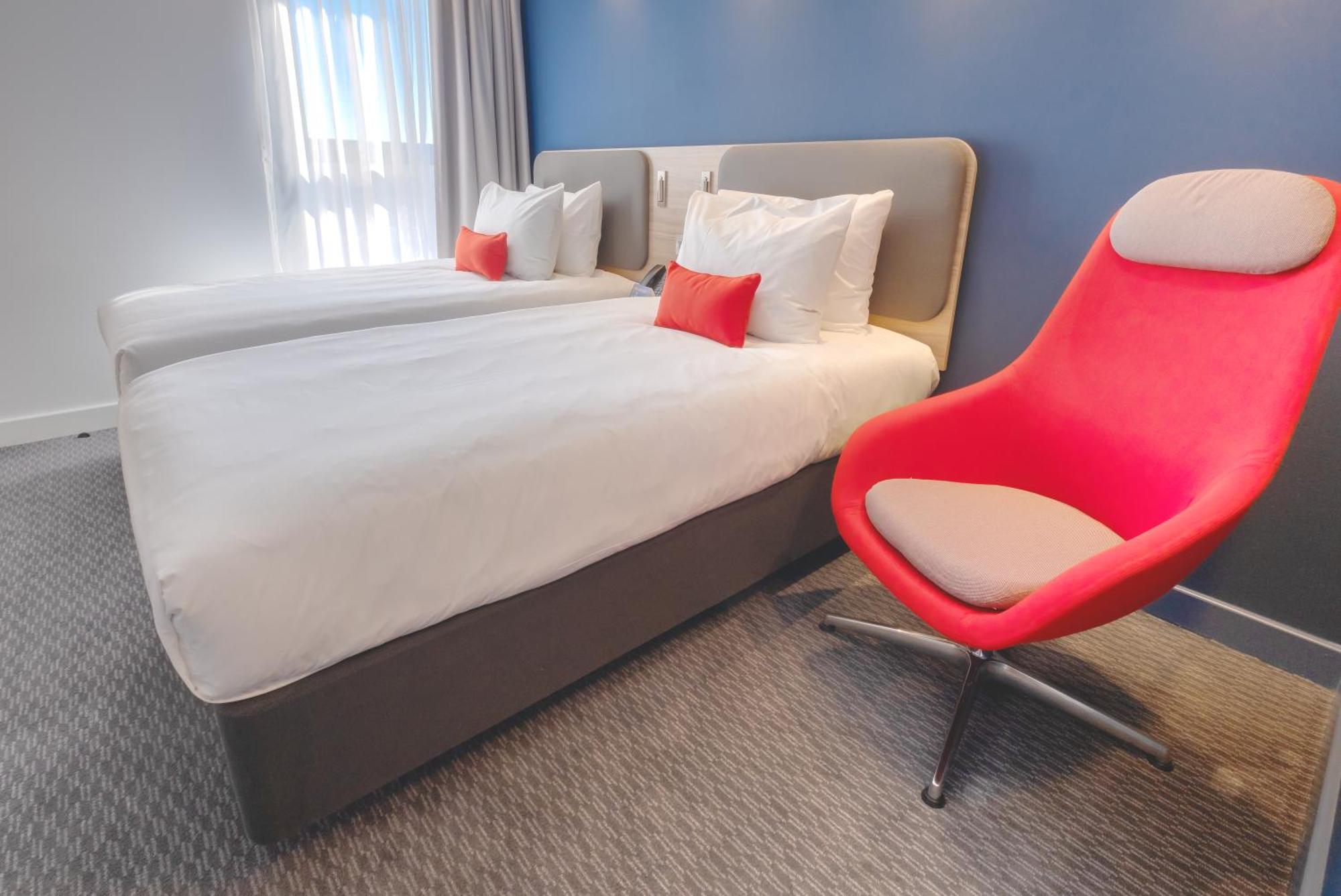 Holiday Inn Express - Fleet By Ihg ภายนอก รูปภาพ
