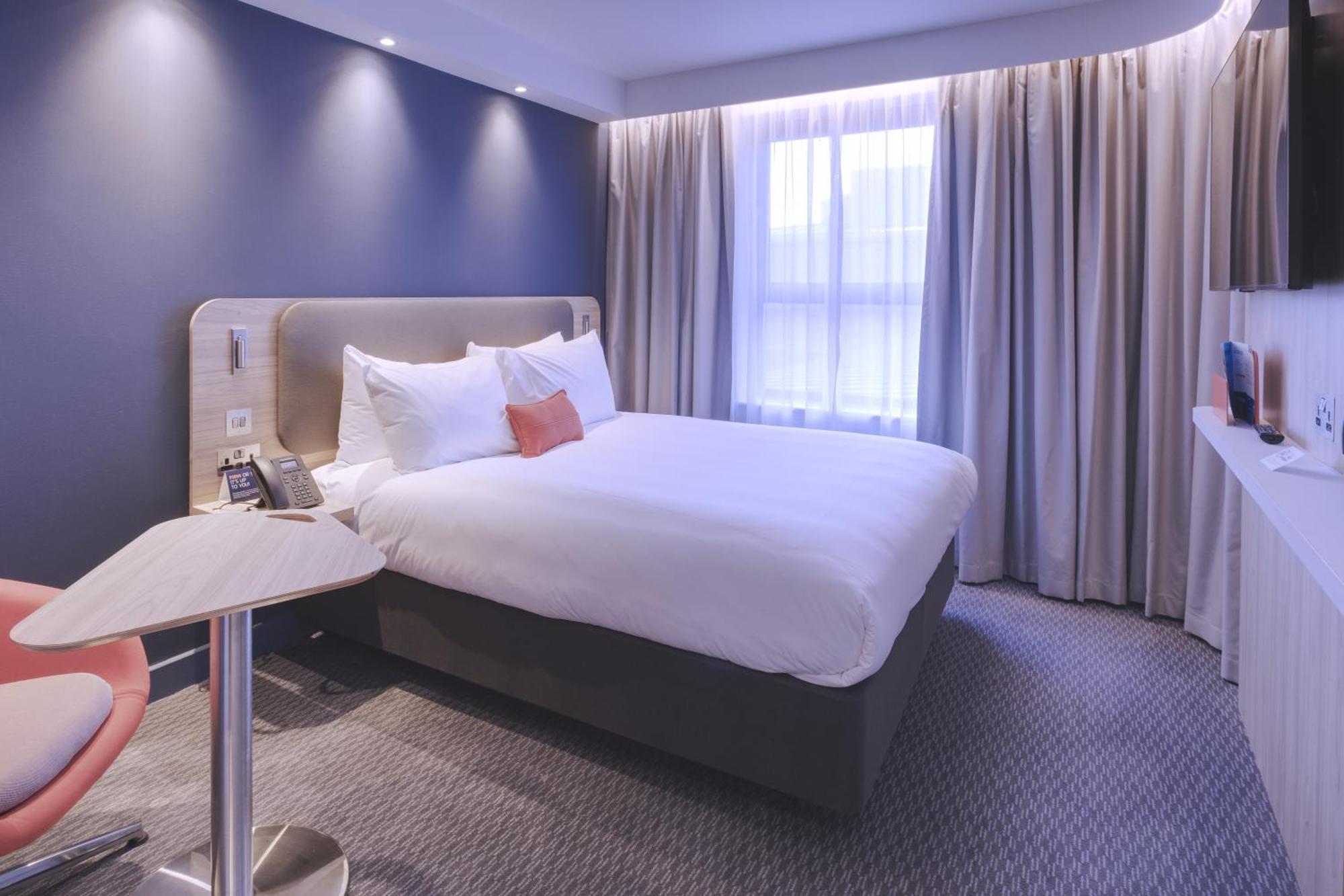 Holiday Inn Express - Fleet By Ihg ภายนอก รูปภาพ