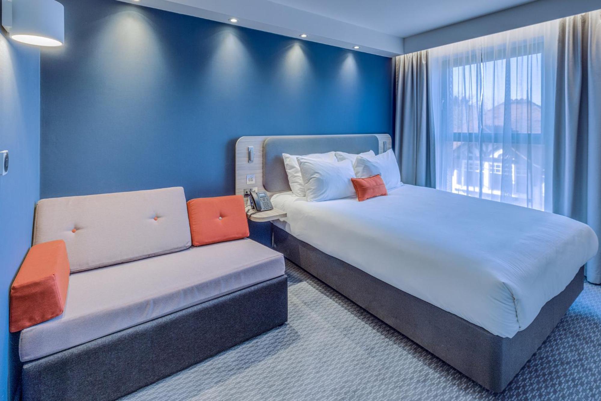 Holiday Inn Express - Fleet By Ihg ภายนอก รูปภาพ
